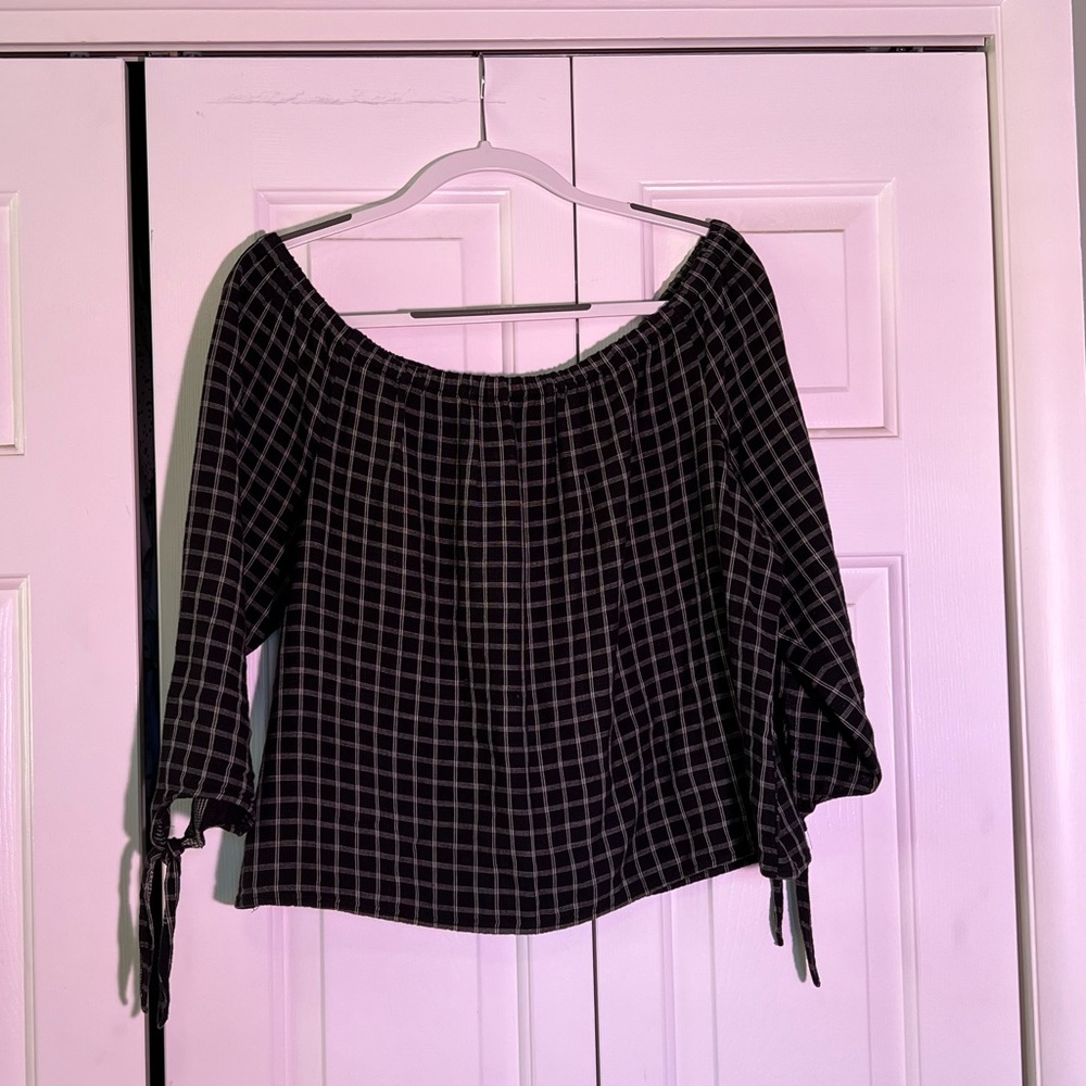 Off the shoulder reverse-able top